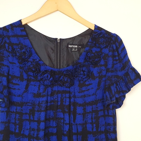 Blue Geometric Top With Roses & Ruffles - Picture 2 of 7